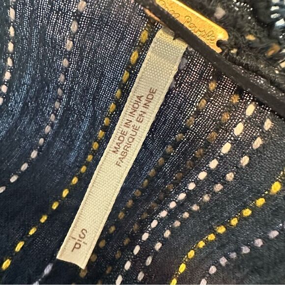 Free People Floating Memories Pullover dark blue Crotchet Lace Top small EUC - Picture 6 of 7